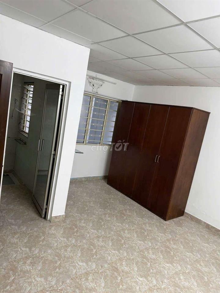 Nhà 4PN, 3WC. SD 96M2 gần BXMĐ cũ. Bình Thạnh 