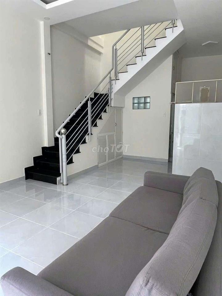 Nhà Hẻm xe hơi, 2PN, 2WC. Tân Bình 
