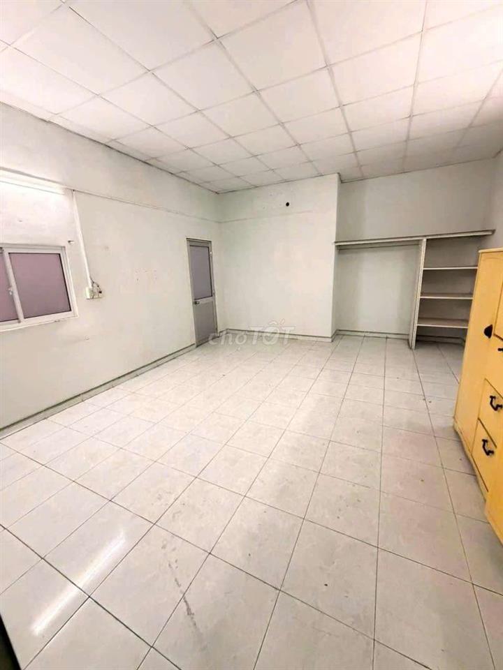 Nhà 4PN 2WC . SD 187m2. O2, PHÚ NHUẬN 