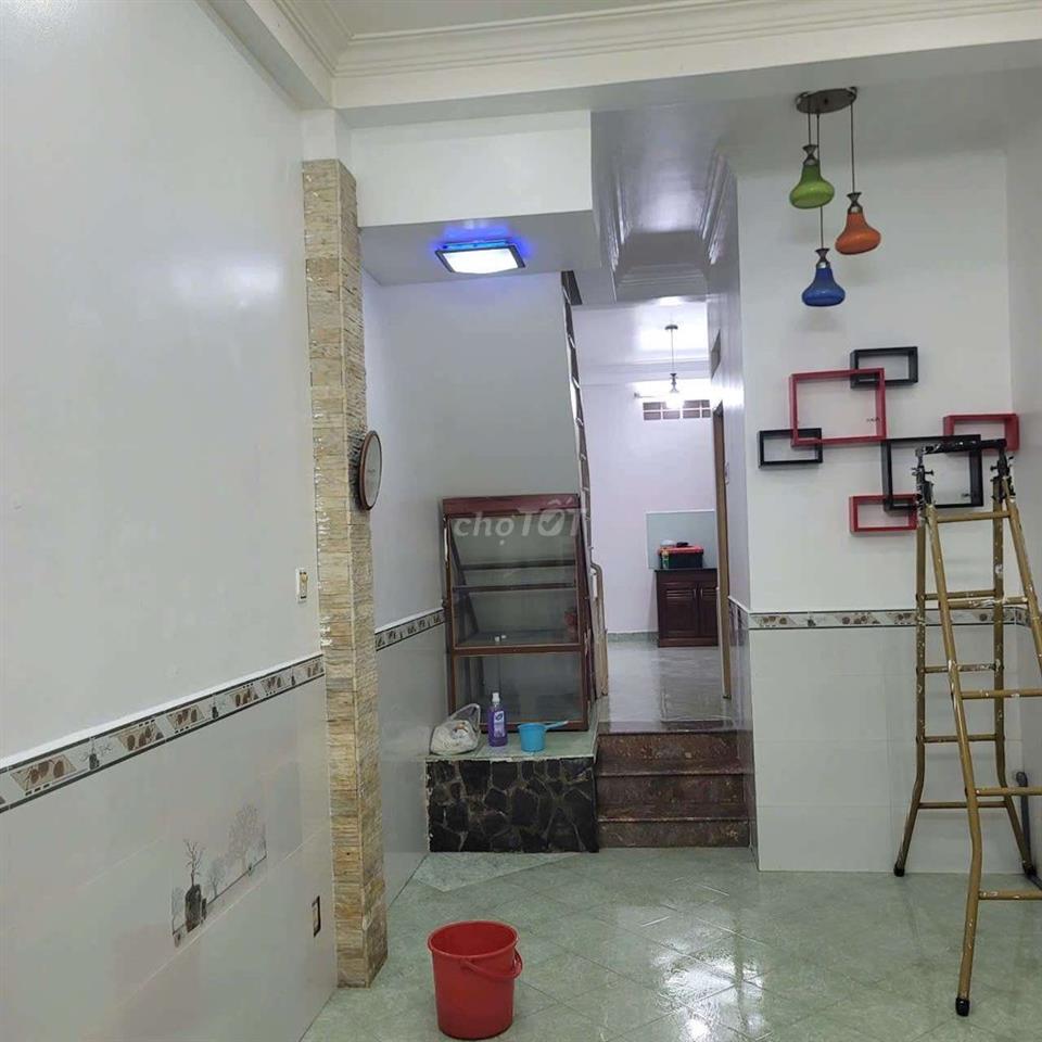 Nhà Bình Thạnh, 2PN 2WC 9TR gần HXH 