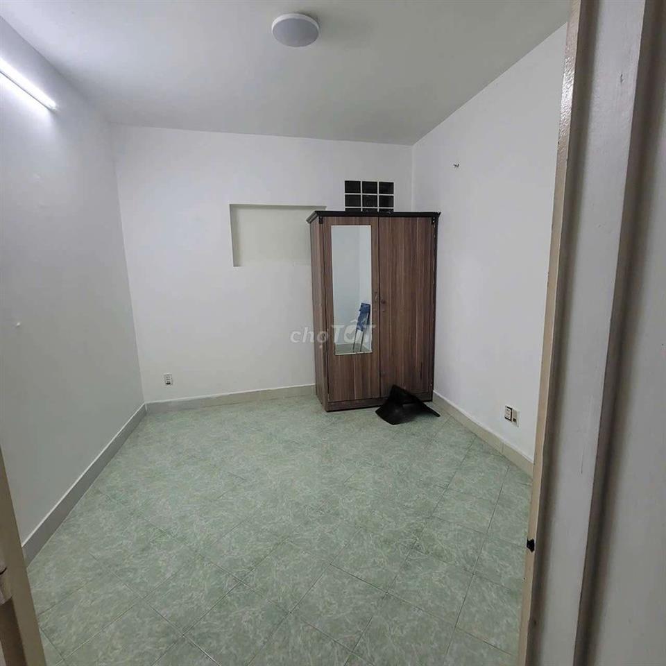 Nhà Bình Thạnh, 2PN 2WC 9TR gần HXH 
