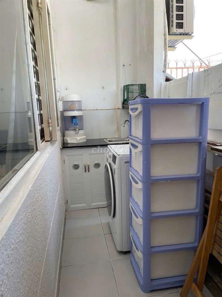 Phòng 20 m2, WC riêng, điện nước giá nhà nước. Bình thạnh 
