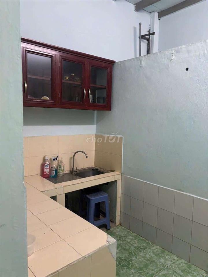 Cho thuê nhà 2 phòng ngủ/  7,5 triệu. ở cầu Điện Biên Phủ, Bình Thạnh 