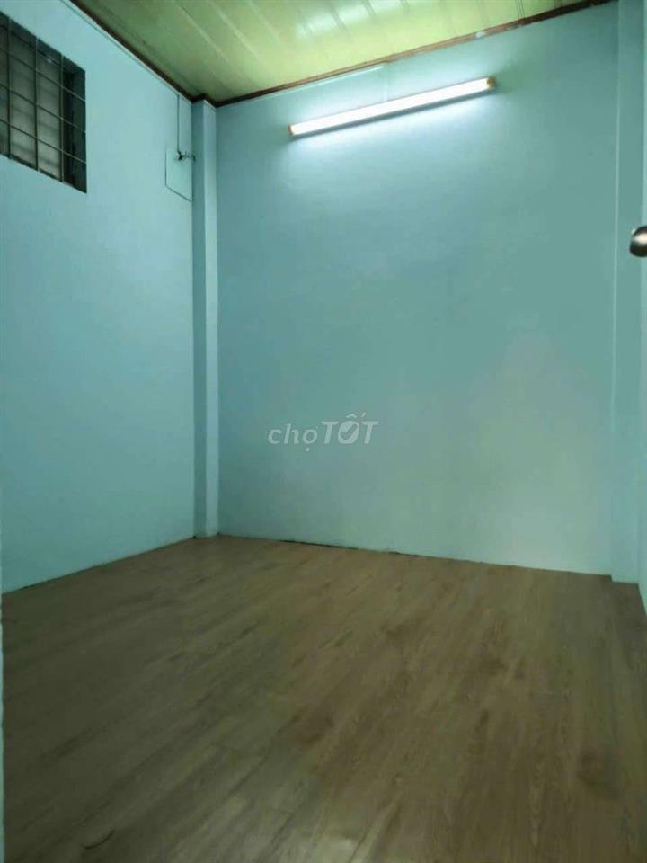 Cho thuê nhà 2 phòng ngủ/  7,5 triệu. ở cầu Điện Biên Phủ, Bình Thạnh 