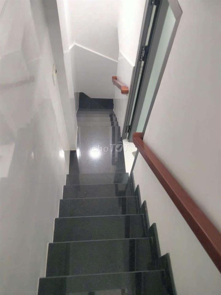 CHO THUÊ NHÀ NGUYÊN CĂN VÕ DUY NINH, BÌNH THẠNH – 6X5M/ 2PN, 3WC/ 14TR