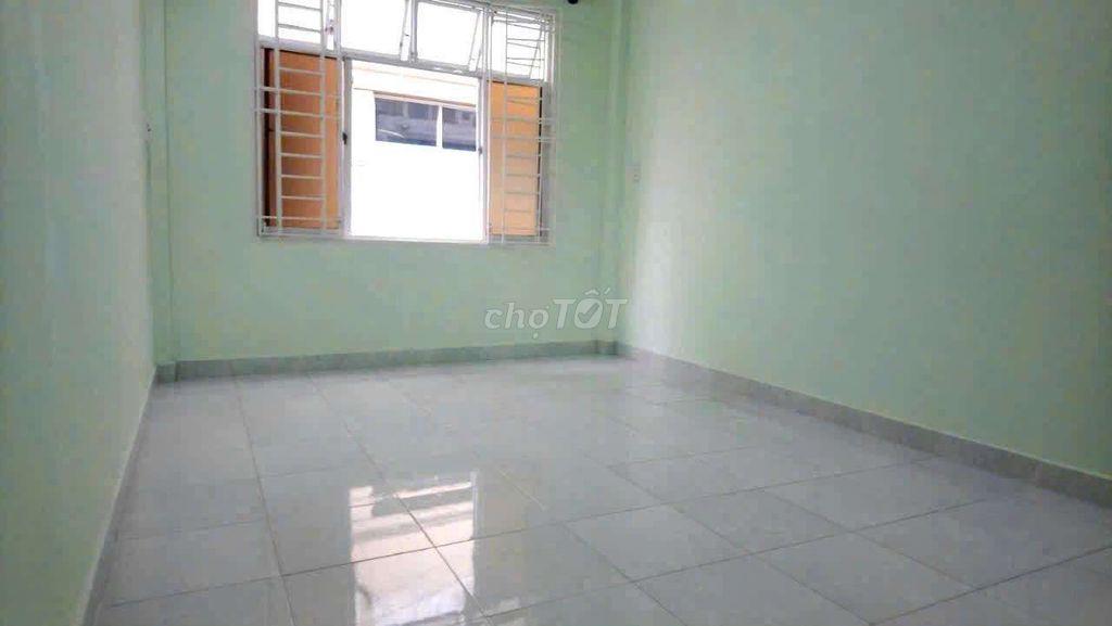Cho thuê nhà riêng 1 trệt 1 lầu/ 9 triệu ngay Phố Ẩm Thực Bàn Cờ 