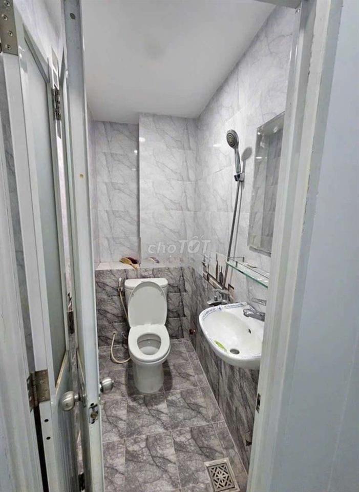 NHÀ ĐẸP Q3 – 2PN – FULL NỘI THẤT – GẦN CV LÊ VĂN TÁM – 10TR/THÁNG