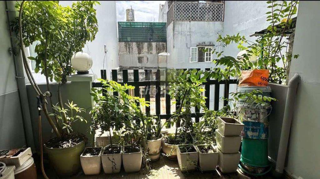 CHO THUÊ NHÀ BÀN CỜ, QUẬN 3/  HẺM Ô TÔ/ 2PN FULL NỘI THẤT/  13,9 TRIỆU