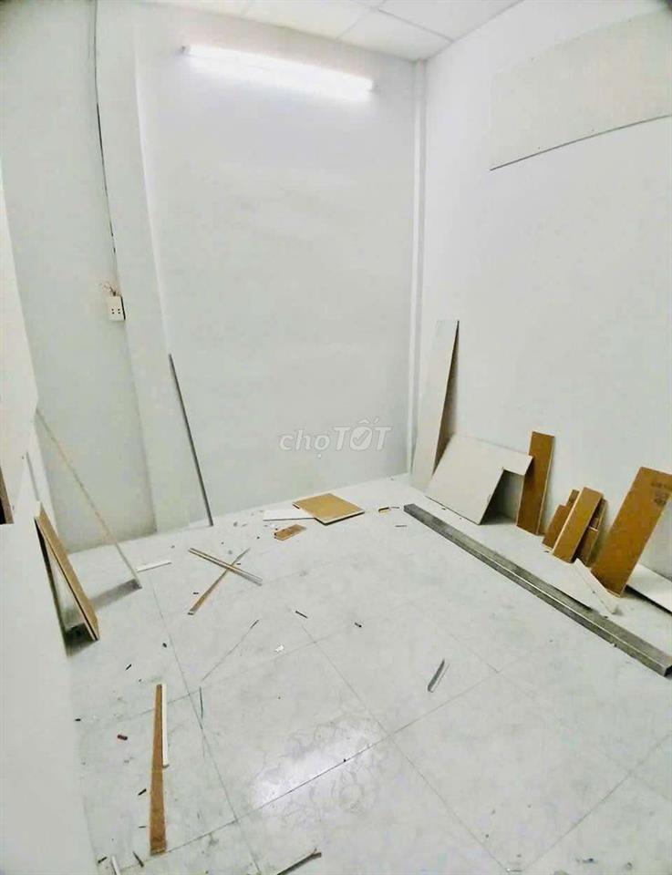 NHÀ MỚI SƠN 3PN GẦN CHỢ CÂY QUÉO – HẺM BA GÁC GẦN MẶT TIỀN – 10TR