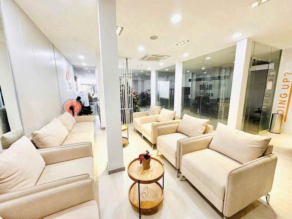 CHO THUÊ NHÀ ĐƯỜNG LÊ QUANG ĐỊNH, DT 7X20M, TRỆT 2 LẦU 