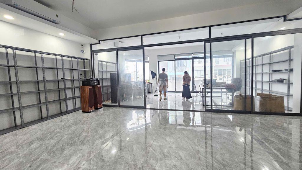 Siêu phẩm Góc Mạc Đĩnh Chi, Q1 khuôn viên lớn hiếm có