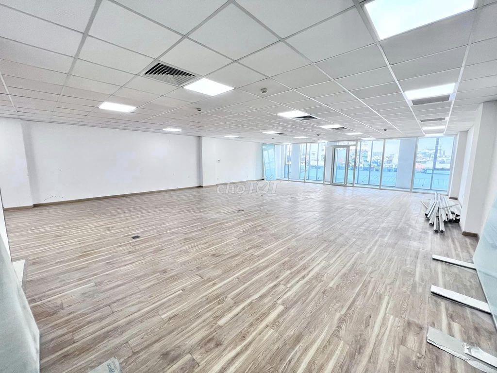 CHO THUÊ TÒA NHÀ MT ĐƯỜNG NGUYỄN TRỌNG TUYỂN. DTSD 850M2, HẦM 6 LẦU