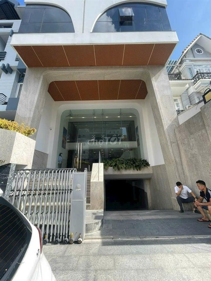 CHO THUÊ TÒA NHÀ MT ĐƯỜNG NGUYỄN TRỌNG TUYỂN. DTSD 850M2, HẦM 6 LẦU