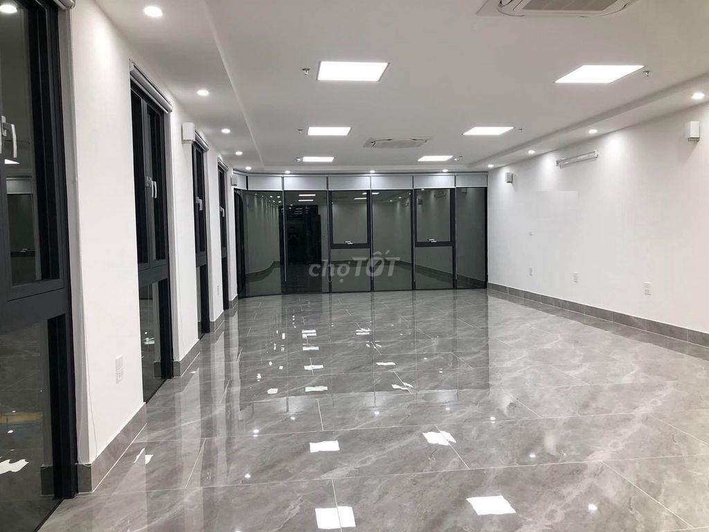 NHÀ CHO THUÊ ĐƯỜNG 3 THÁNG 2, DIỆN TÍCH 6X20M, HẦM 5 LẦU CẦN CHO THUÊ