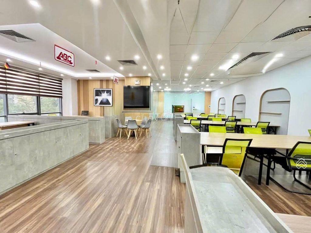 Cho thuê văn phòng 120m2 đường Nguyễn Văn Trỗi, Phú Nhuận