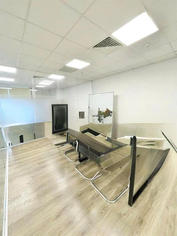 Cho thuê văn phòng 120m2 đường Nguyễn Văn Trỗi, Phú Nhuận