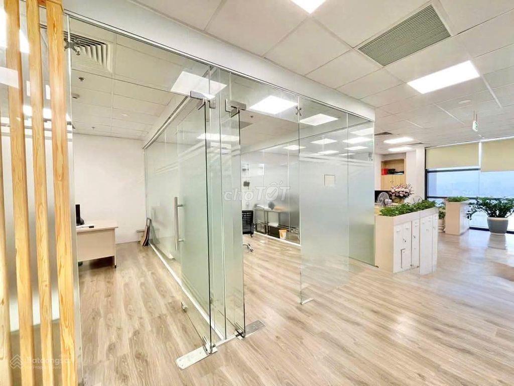 Cho thuê văn phòng 120m2 đường Nguyễn Văn Trỗi, Phú Nhuận