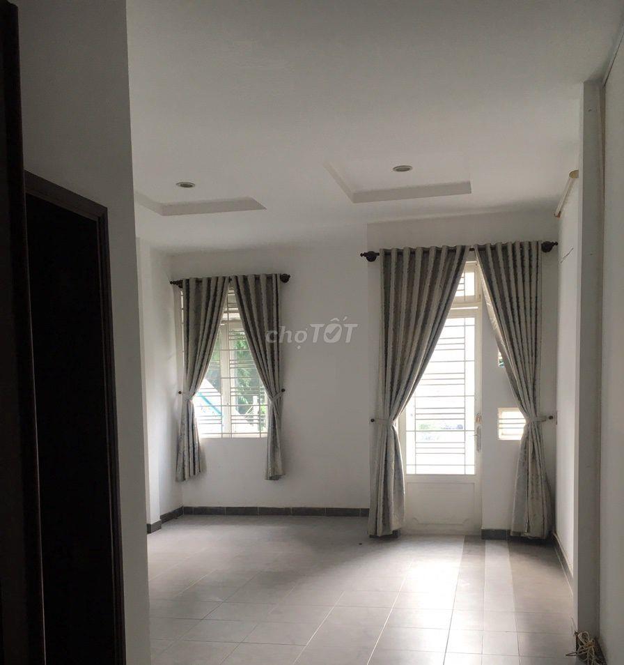 NHÀ MTKD ĐƯỜNG NHẤT CHI MAI, DT 4X20M, TRỆT 2 LẦU, ST CÓ SẴN MÁY LẠNH
