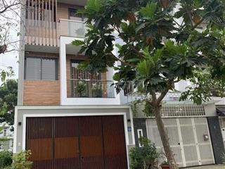Cho thuê Biệt thự góc 2MT 68A Đặng Thuỳ Trâm, P13, Quận Bình Thạnh.