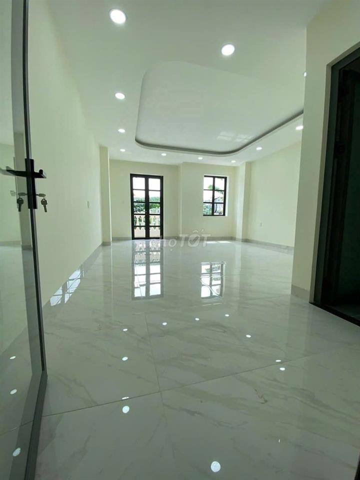Cho thuê nhà MT 32A Phan Đăng Lưu, P.6, Q. Bình Thạnh 