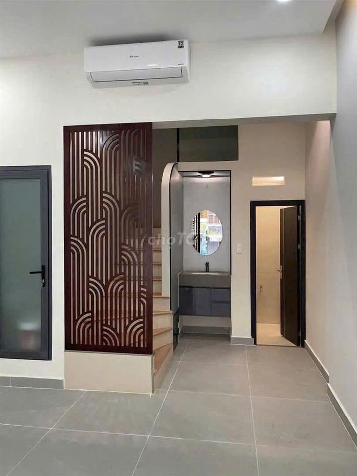 Cho thuê gấp nhà HXT 496/6A Dương Quảng Hàm, Phường 6, Quận Gò Vấp 