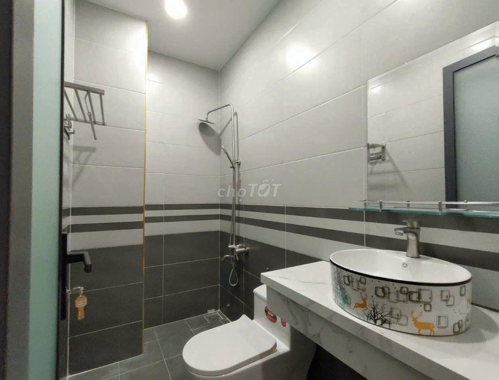 Cho thuê nhà góc 2MT 9B Đoàn Thị Điểm Phường 1, Q. Phú Nhuận.