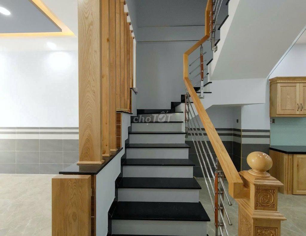 Cho thuê nhà góc 2MT 9B Đoàn Thị Điểm Phường 1, Q. Phú Nhuận.