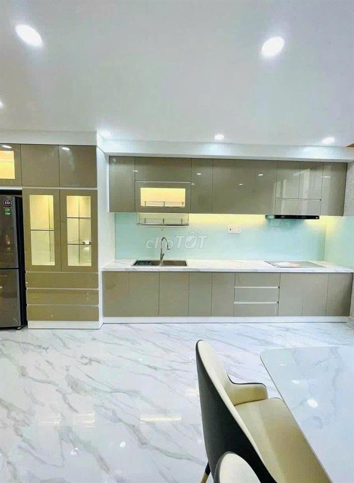 Cho thuê gấp nhà MT 109B Nguyễn Thái Sơn, Phường 3, Quận Gò Vấp 