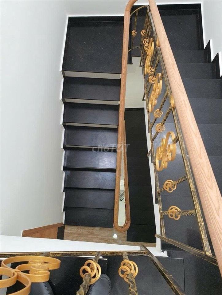 Cho thuê gấp nhà MT 21A Bàu Cát 2, Phường 14, Quận Tân Bình