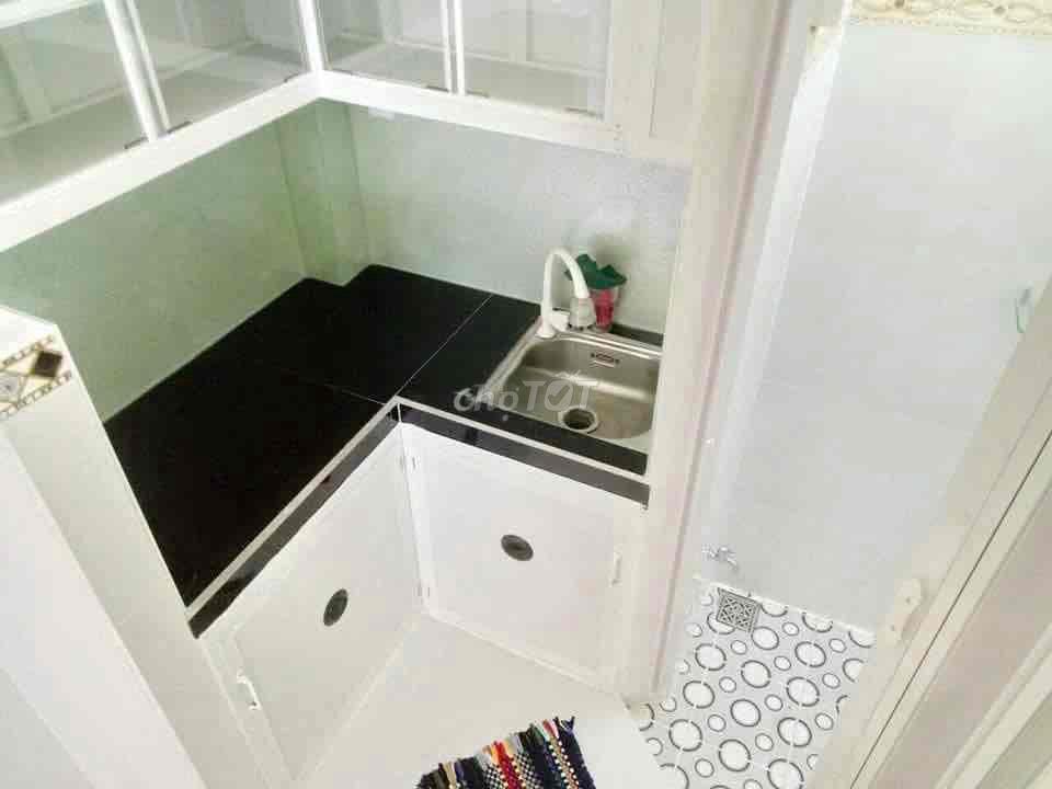 Nhà 3 PN 8.5 triêu Ung Van Khiem