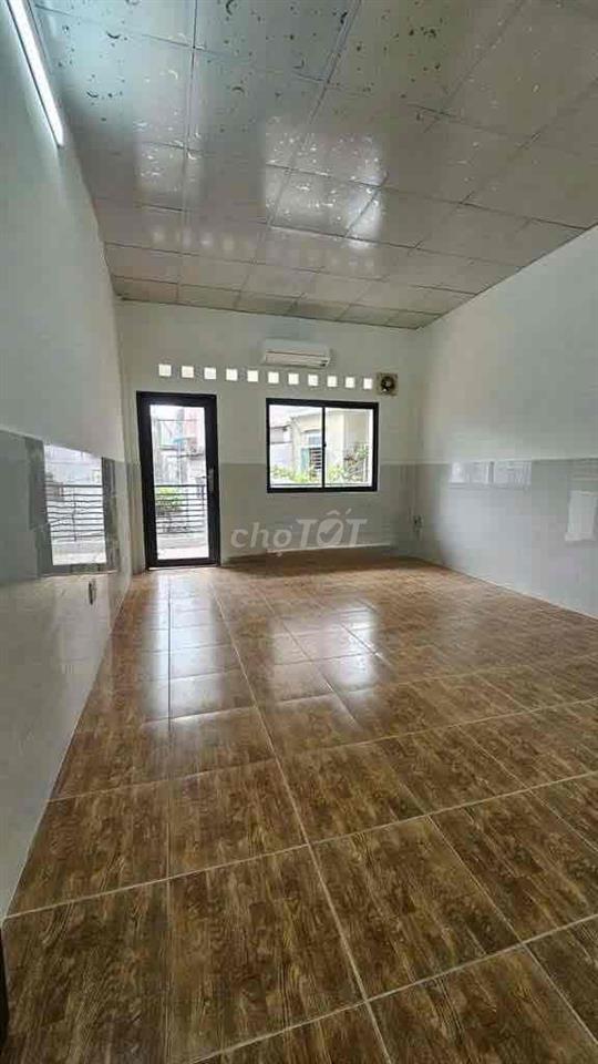 nhà HXH ngay Ngã Tư Phu Nhuận 5x11m, 1 lâu 2 PN