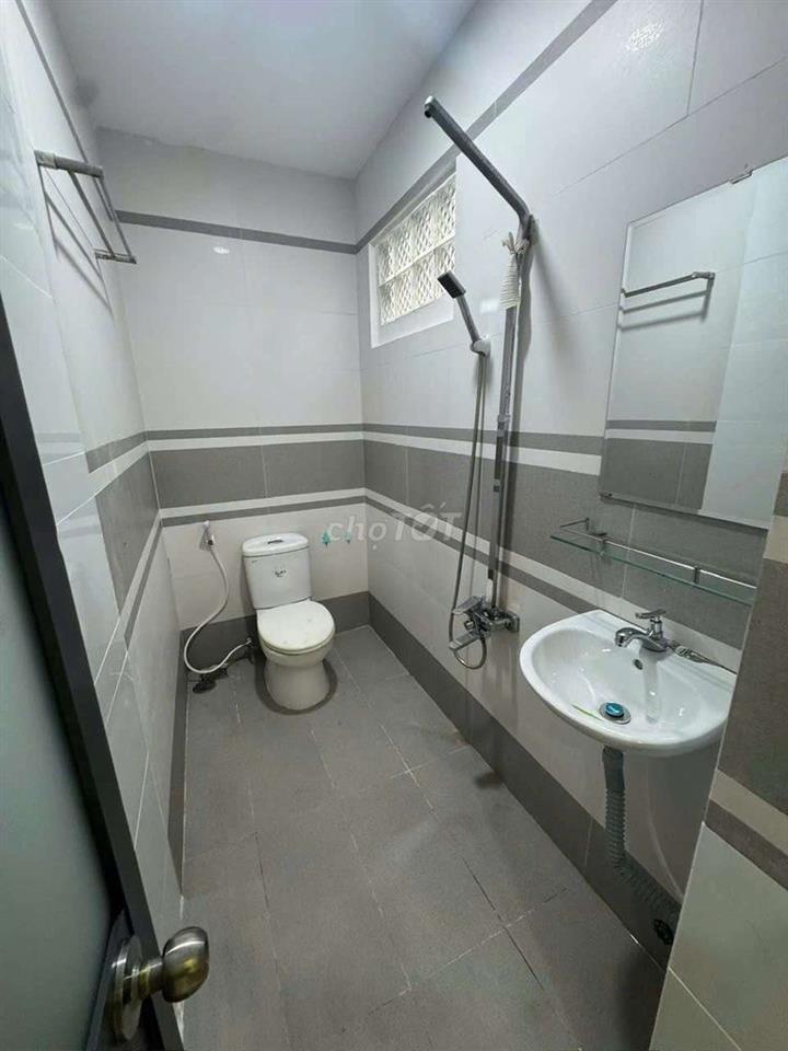 Sang 9P 9WC Cost 2,6tr/Phòng MT Phường Chánh Hưng Q8