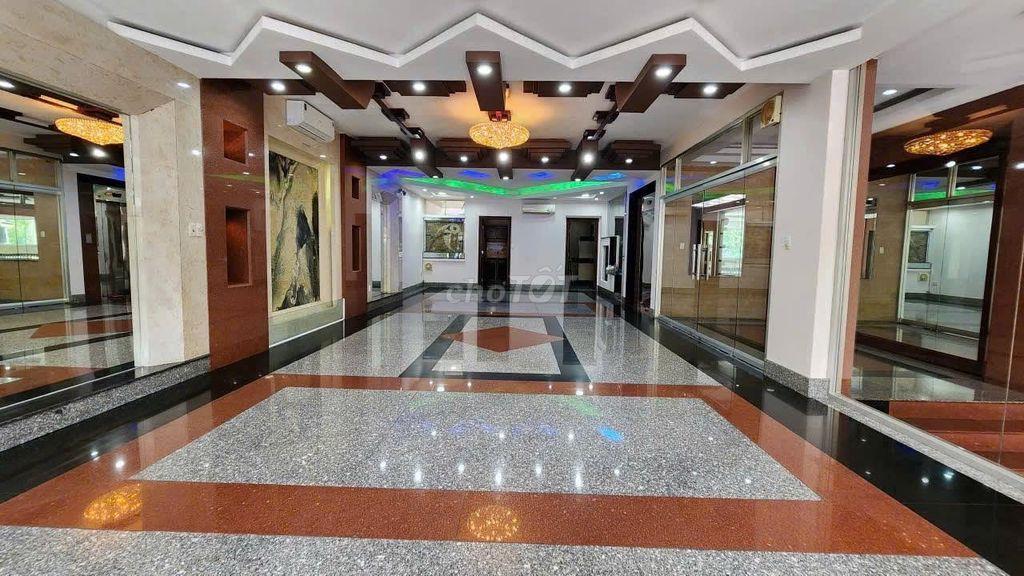 NHÀ Q.5 NGANG 9M – 180M², 10PN 11WC, THANG MÁY