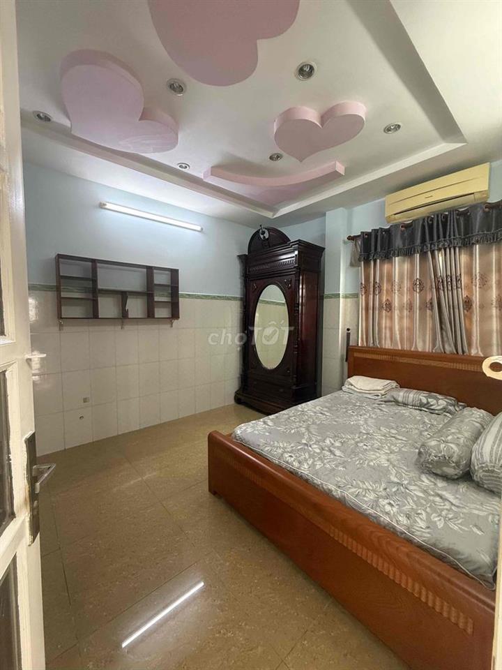 Nhà góc 2 mặt tiền đường nơ trang long 80m 2 tầng