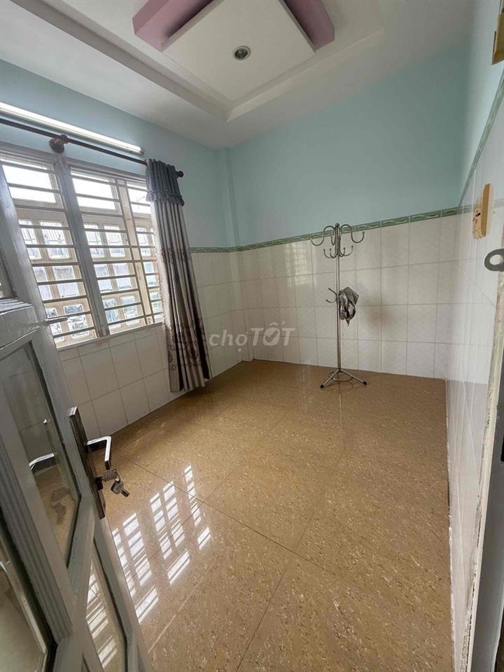 Nhà góc 2 mặt tiền đường nơ trang long 80m 2 tầng