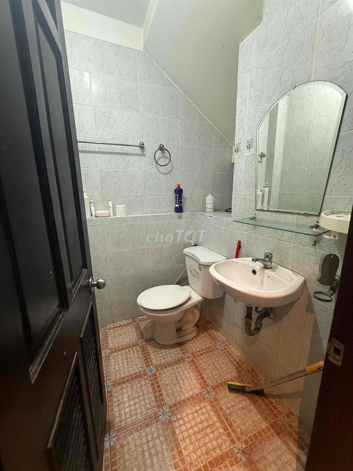 Nhà 4 tầng bình lợi 5x20 22 triệu tháng