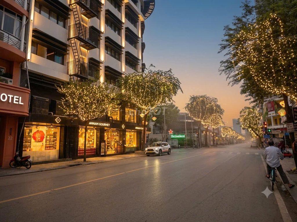 🌸Ngay Nguyễn Huệ - 5x20 -5 tầng-200tr🌸