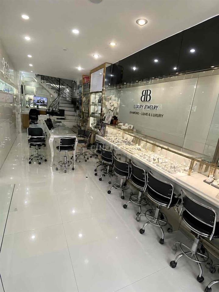 🍑Ngay Nguyễn Văn Trỗi- 270tr/m2-40,6m2-4tầng🍑