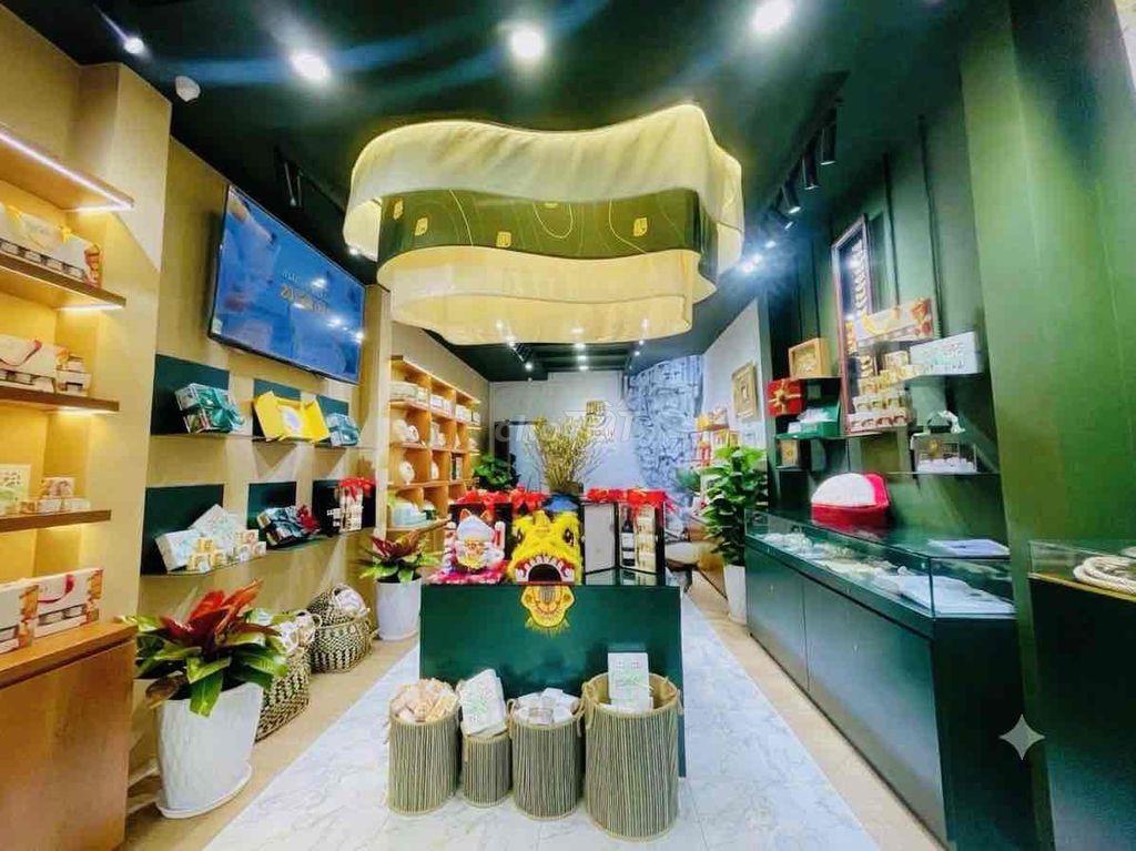 🍓mt NGUYỄN CƯ TRINH, Q1 🍓
