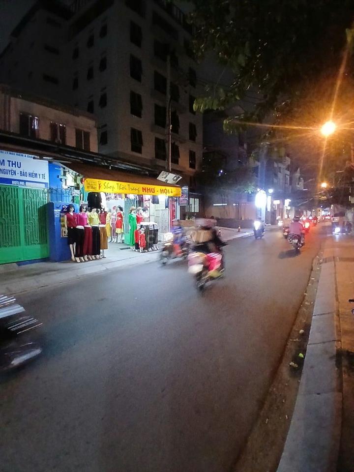 Cho thuê Mặt bằng mặt tiền Nguyễn Thiện Thuật,p14, Bình Thạnh 4.2x14m 