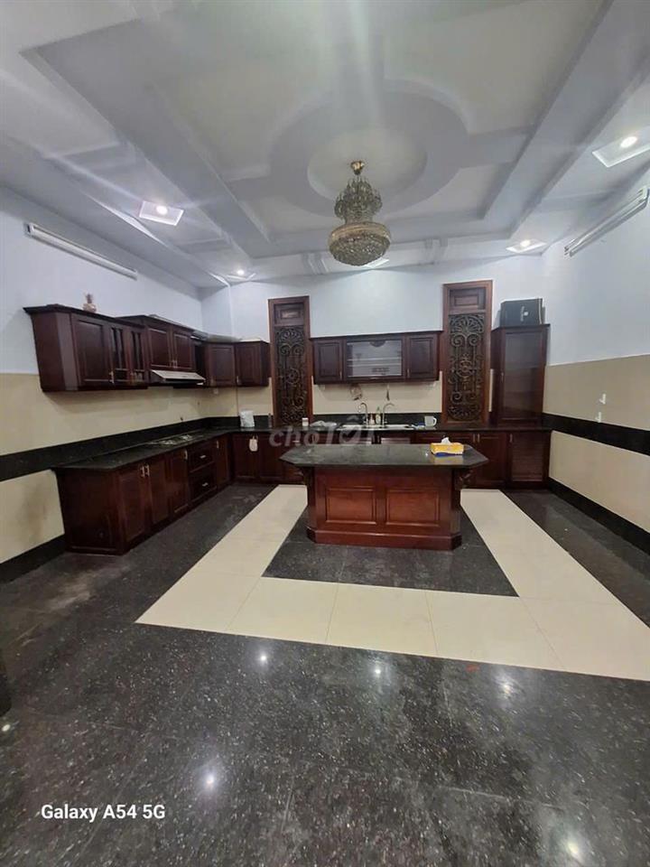 cho thuê Biệt thự  347/11/12 Lê Văn Thọ 12×18m, 1 hầm 2 lầu, 7PN