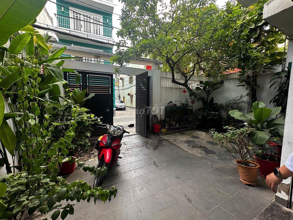 Cho thuê Biệt thự HXH Nguyễn Kiệm, Phú Nhuận 8x17m, 1 trệt 2 lầu