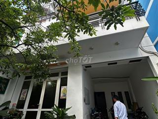Cho thuê Biệt thự HXH Nguyễn Kiệm, Phú Nhuận 8x17m, 1 trệt 2 lầu