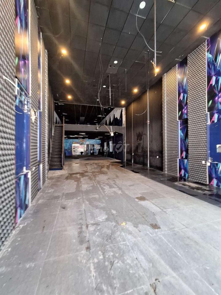 CHO THUÊ NHÀ MẶT TIỀN 223 NGUYỄN VĂN LƯỢNG, P.10, GÒ VẤP
DT: 320m2