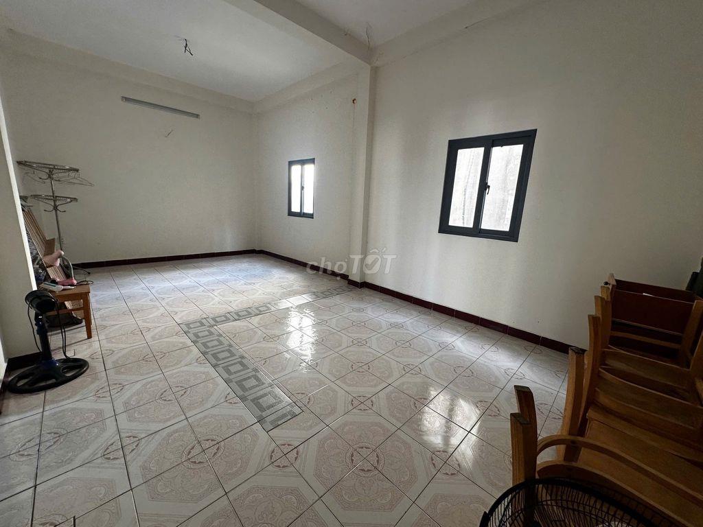 Cho thuê Nhà Mặt Tiền Dương Quản Hàm, Gò Vấp – 7,2x19m, trệt 3 lầu