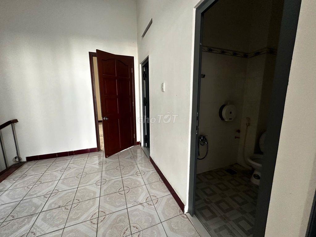 Cho thuê Nhà Mặt Tiền Dương Quản Hàm, Gò Vấp – 7,2x19m, trệt 3 lầu