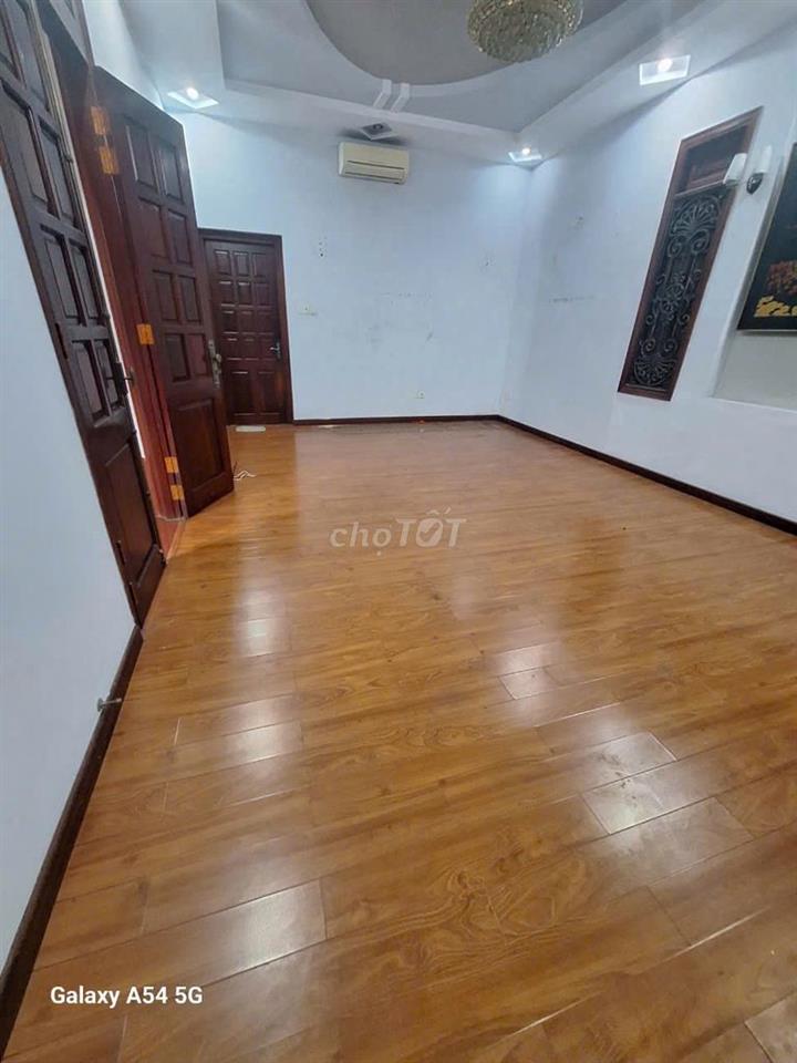 cho thuê gấp biệt thự lê văn thọ gò vấp, 12x18m, hầm trệt 2 lầu