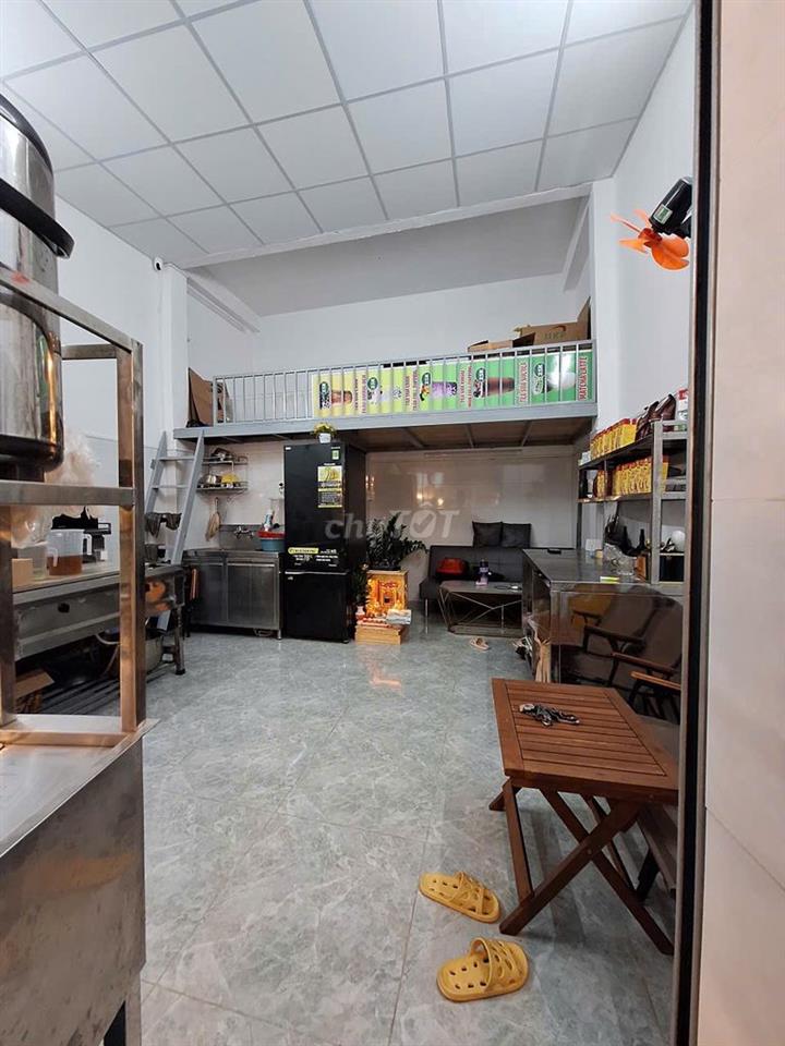 Cho thuê mặt bằng mặt tiền Phạm Văn Chiêu, P.14,GòVấp_DT:4m x5m có Gác