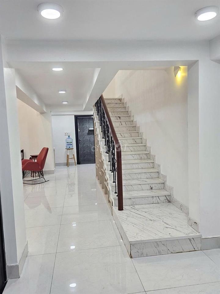 cho thuê nhà 212/ nguyễn văn nguyễn quận 1, 3pn, trệt lửng 2 lầu