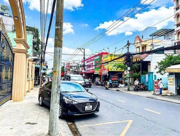 cho thuê nhà góc 2 mặt tiền 74-74A Phan Huy Ích tân bình 11x28m